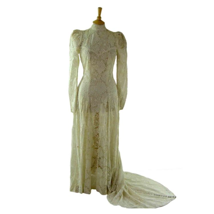 1940s-Lace-Wedding-Dress.jpg