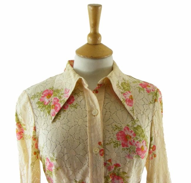 Close-up-of-70s-Cream-Colored-Floral-Print-Blouse