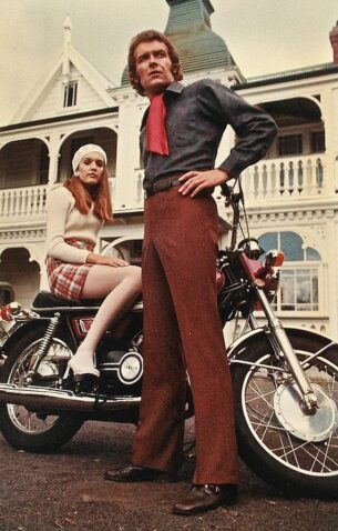 Judith Baragwanath and Rhys Jones wearing their 70s shirts in the early 1970s, photo by Max Thomson