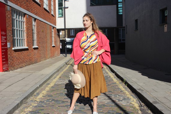 Wavy graphic blouse , pink Haori & buttersoft suede skirt Wavy graphic blouse , pink Haori & buttersoft suede skirt