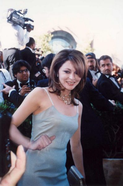Jane Leeves in blue slip dress at the Emmy Awards, 1995 Jane Leeves in blue slip dress at the Emmy Awards, 1995