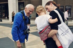 chore jacket UK -Bill Cunningham in his French work jacket at Fashion Week, photographed-by Jiyang Chen