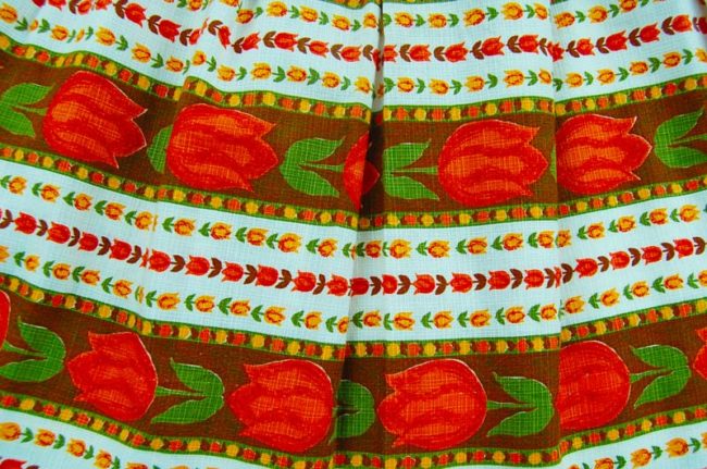 close up of Extremely Petite 1950s Skirt