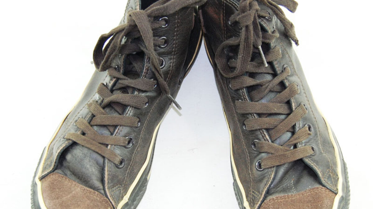 Vintage brown leather best sale converse