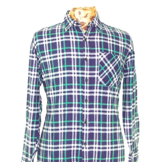 close up of 90s Vintage Grunge Checkered Shirt