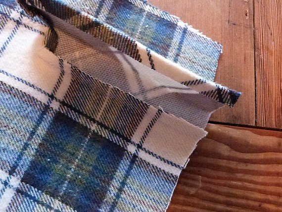 Overlap of flannel fabric Overlap of flannel fabric