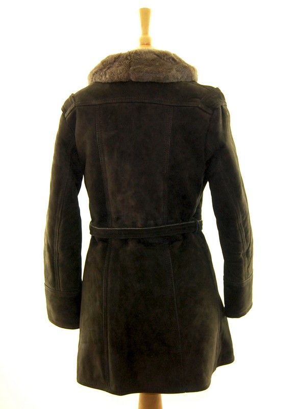 Back of 70s Fur Trim Collar Sheepskin Jacket