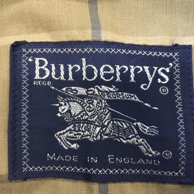 label for Burberry Beige Jacket