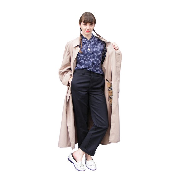 Women's cream vintage burberry raincoat from Blue17 Women's cream vintage burberry raincoat from Blue17