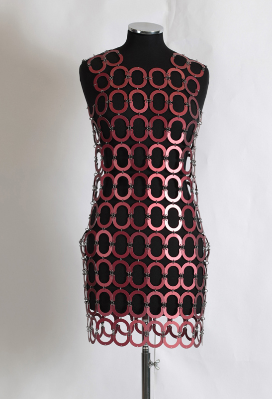 Chainlink outfit designed by Paco Rabanne, late 1960s Chainlink outfit designed by Paco Rabanne, late 1960s