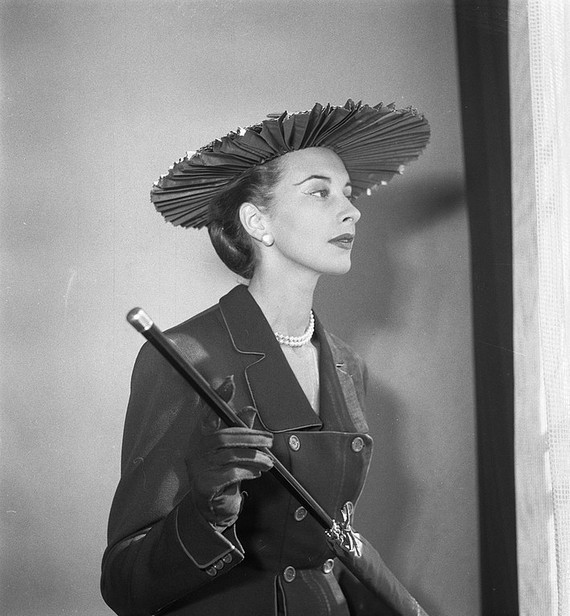Pierre Balmain costume from fashion show, 1951 Pierre Balmain costume from fashion show, 1951