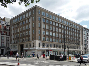 Ailsa Garland had an office at Vogue Hanover Square. Image via creative commons.