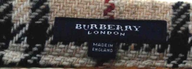 Burberry skirt label