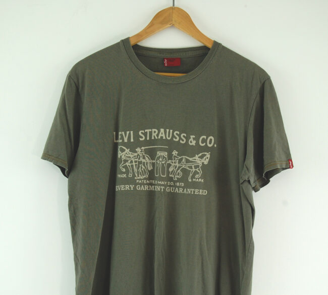 Levis t-shirt