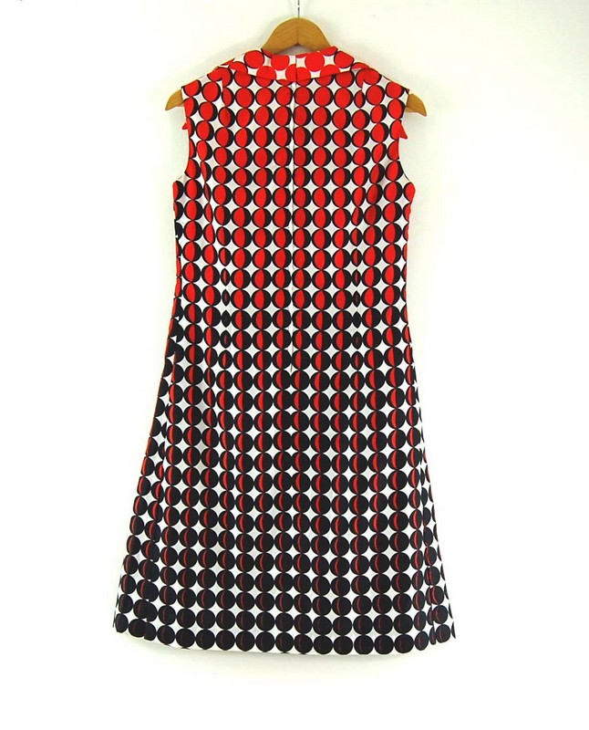 Back of 70s Printed Shift Dress