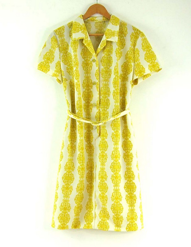 7Belted 70s Print Dress