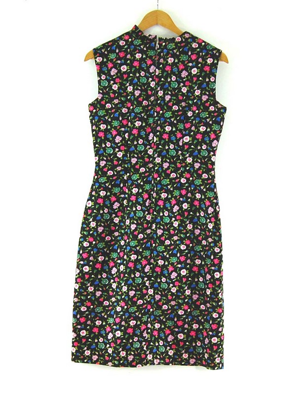 Back of Black Floral Below The Knee vintage 60s dress