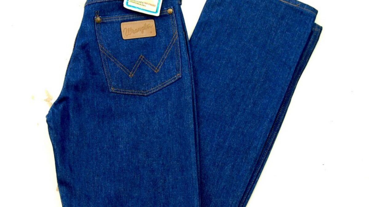 Wrangler No Fault Fashion Jeans - 28W x 34L - Blue 17 Vintage Clothing