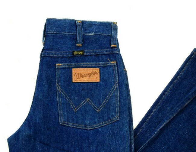 Close up of 70s Deadstock Wrangler Bootcut Jeans 945 Long