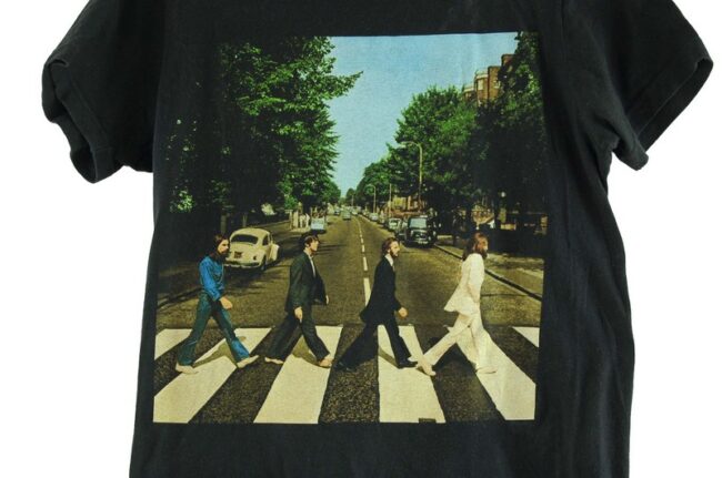 Close up of Beatles Abbey Road Mens Black Tee