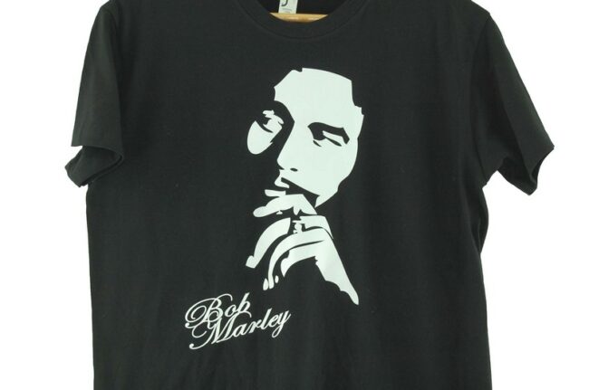 Close up of Bob Marley Mens Black Tee