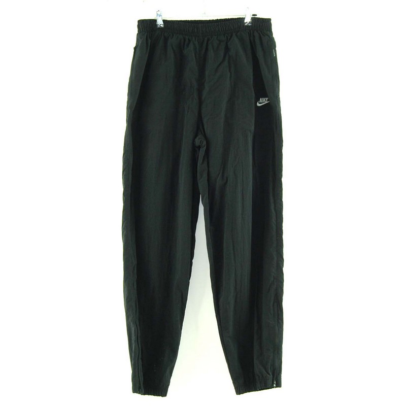 Nike tracky 2025