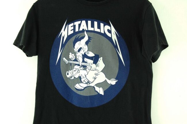 Close up of Metallica Black Tee