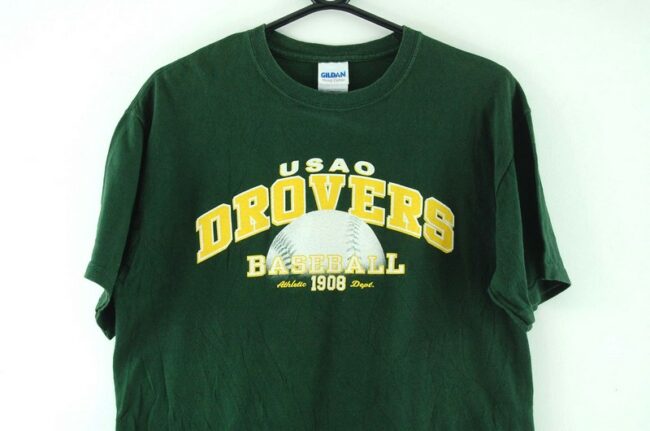 Close up of Usao Drovers Green Tee