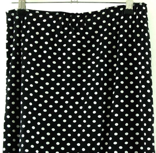 Top Close Up Black Polka Dot Skirt