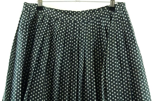 Top Close Up Grey Polka Dot Skirt