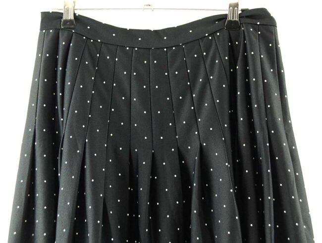 Top Front Close Up Midi Black And White Polka Dot Skirt