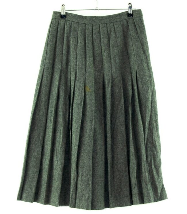 Front Pleated Evan Picone Skirt