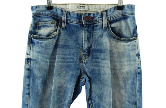 Front Close Up Pull & Bear High Waisted Acid Washed Jeans