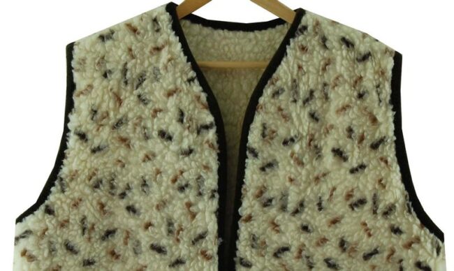 Front Close Up Pure Wool Mens Fleece Gilet