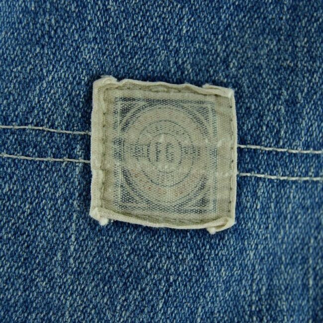 Back pocket logo