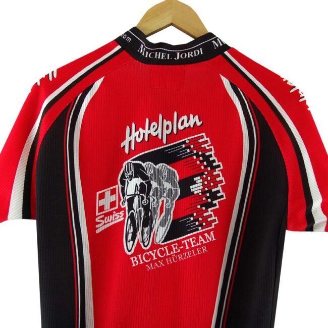 Logo on back of cycling t shirt