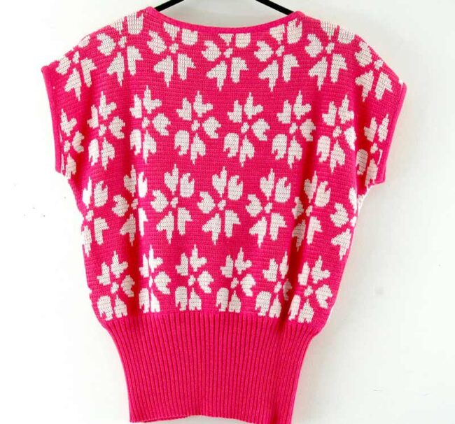 Reverse-side-of-Pink-And-White-Vintage-80s-Tops