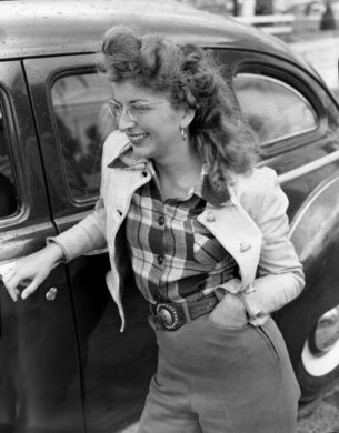 Where are cheap places to buy vintage clothes - Mabel_Ringling in_riding clothes-Sarasota,Florida, 1947