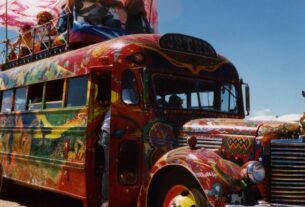 Recycled vintage clothing stores east london - Hippy Bus