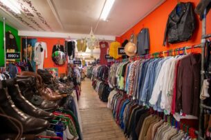 what are the best online vintage clothing stores to shop now - Blue17 vintage clothing store interior