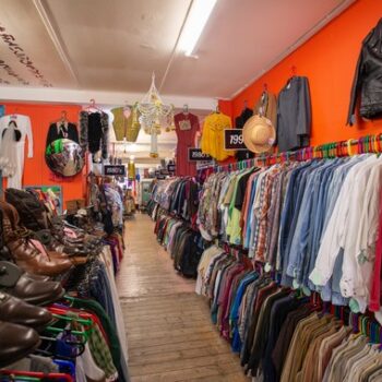 what are the best online vintage clothing stores to shop now - Blue17 vintage clothing store interior