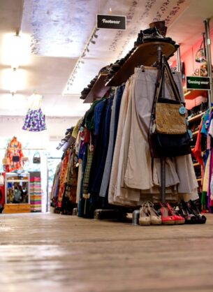 where to buy cheap second hand clothes online - Blue17 second hand vintage clothing store interior photo
